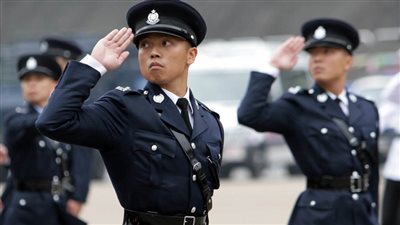 عاجل| الشرطة في خدمة الشعب.. اشترت ملابس وأحذية للطلاب للالتحاق بالامتحانات