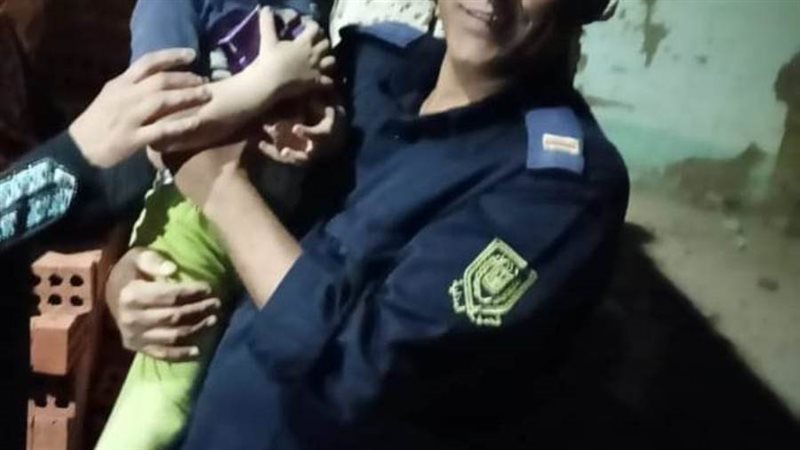 الطفل الذي تم انقاذه