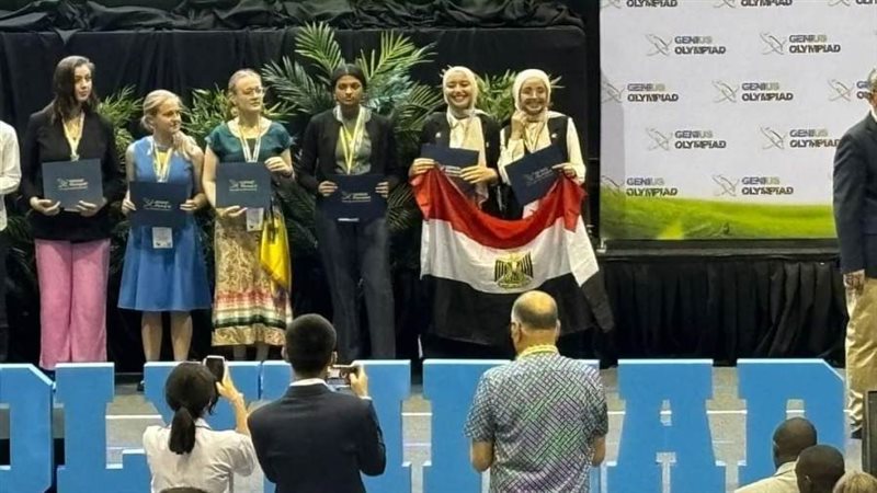 الطلاب الفائزين