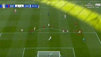 عاجل| لماذا أفلت اللاعب الإسباني من البطاقة الحمراء.. وهل 