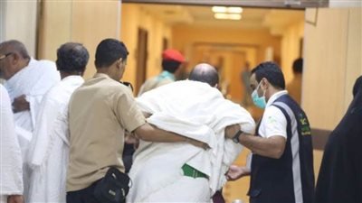 متطوعو المنظومة الصحية يواصلون تقديم الرعاية الصحية اللازمة لضيوف الرحمن