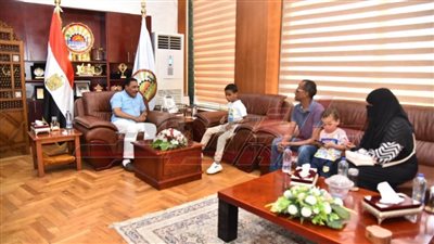 حكاية طفل كفيف يشترك في المسابقات الدولية في نطق اللغة العربية 