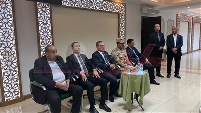محافظ كفر الشيخ ونائبه يؤديان واجب العزاء في السكرتير العام للمحافظة