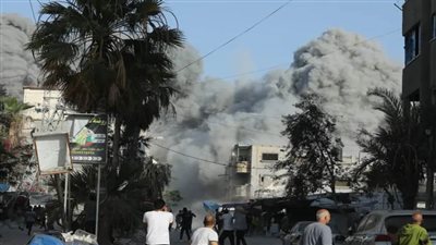 عاجل.. شهداء وجرحى في قصف الاحتلال منزلا في مخيم النصيرات وسط غزة