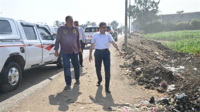 بالصور.. محافظ الغربية يوجه بتكثيف أعمال النظافة ورفع الإشغالات بالطرق السريعة 