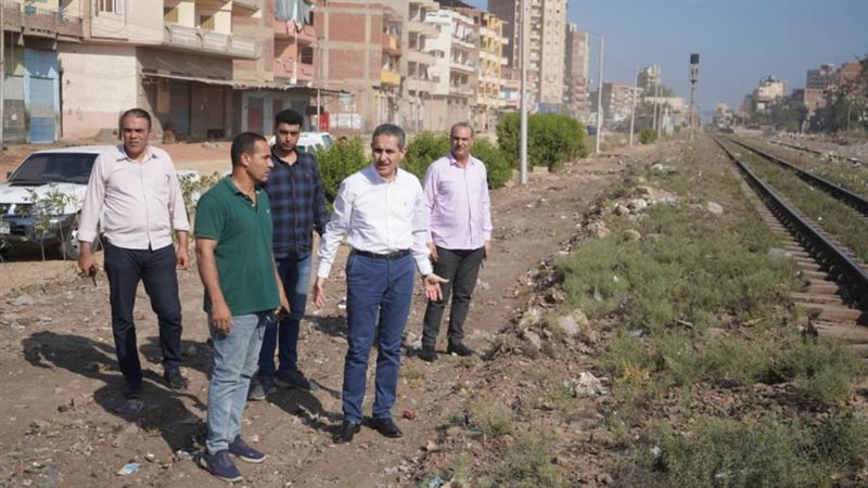 محافظ الغربية خلال