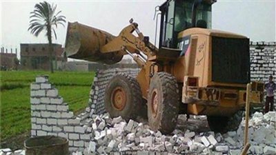 إزالة 53 حالة تعد على الأراضي الزراعية وأملاك الدولة بالأقصر