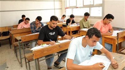 حبس 7 سنوات وغرامات مالية.. التعليم لطلاب الثانوية العامة الغشاشين: 