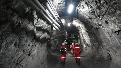 إيطاليا ترغب في تسريع منح رخص التعدين