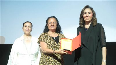 وزيرة الثقافة تشهد حفل معهد الباليه.. وتشيد بتجسيد براعم الباليه لعرضي 