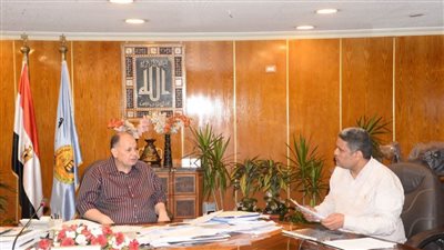 محافظ أسيوط يؤكد ضرورة النزول الميداني لمتابعة نهو المشروعات الجارية وتذليل العقبات للارتقاء بالخدمات