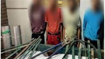 ضبط 4 أشخاص سرقوا أجزاءً من السور الحديدي لأحد الكباري بالقليوبية