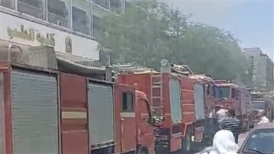 السيطرة على حريق داخل وحدة الحاسب الآلي بكلية الطب جامعة أسيوط