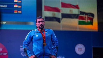 طه عادل بطل رفع الأثقال البارالمبي يحجز مقعده في بارالمبياد باريس 2024