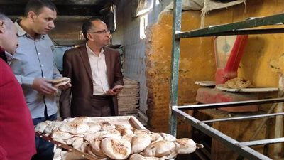 حملة تموينية لإدارة برج العرب بالإسكندرية على المخابز البلدية والأسواق