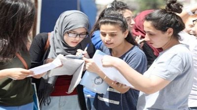 عاجل| اللغة الثانية ترسم الابتسامة على وجوه طلاب  الثانوية