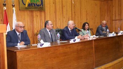 القصير يدشن مبادرة تفعيل دور المراكز الإرشادية في 9 محافظات 