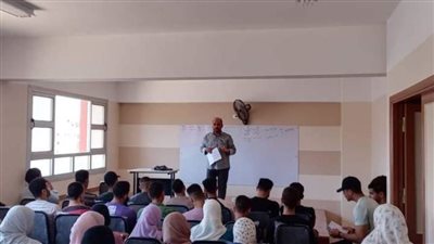 مواصلة المراجعات المجانية طوال فترة امتحانات الثانوية العامة