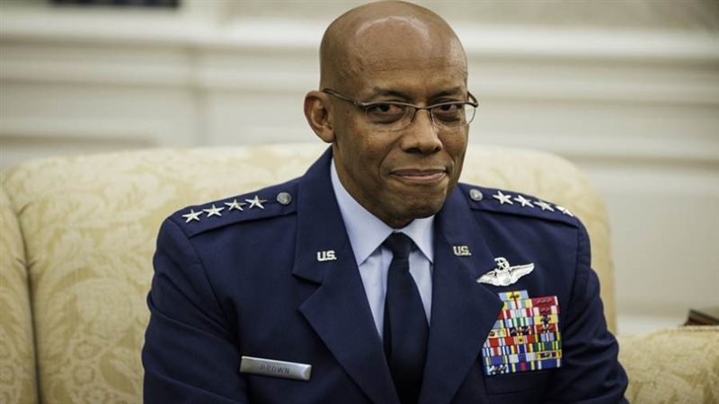 الجنرال تشارلز براون