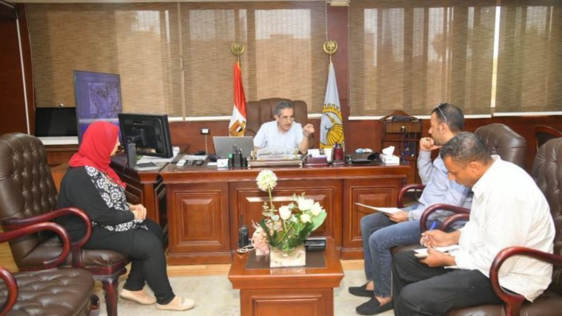 محافظ الغربية خلال