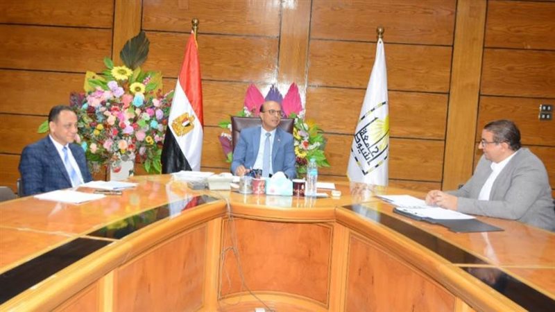 رئيس جامعة أسيوط