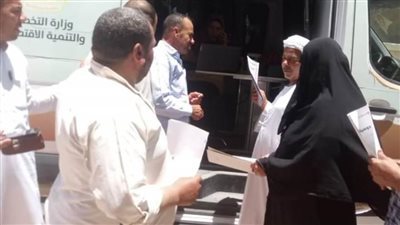 شاهد تشغيل سيارات الخدمات التكنولوجية المتنقلة بمركز حوش عيسى