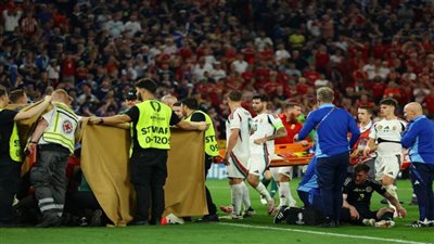 خروج مهاجم المنتخب المجري بارناباس فارجا من المستشفى