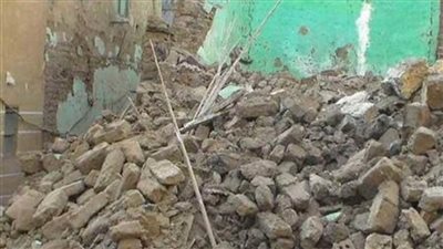 مصرع طفل وإصابة 2 فى حادث انهيار حائط منزل بأسيوط