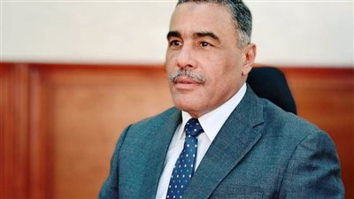 محافظ مطروح يهنئ الرئيس السيسي بالذكرى الحادية عشرة لثورة 30 يونيو