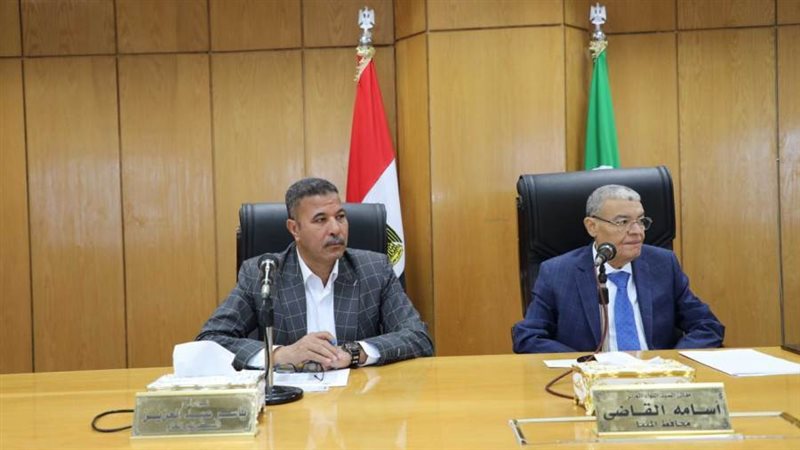 محافظ المنيا السكرتير