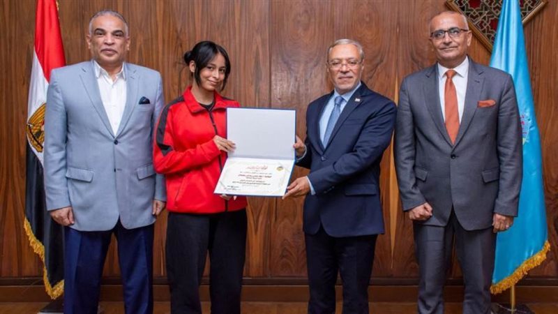 جانب من التكريم