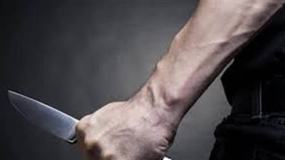 بسبب هاتف محمول شاب يطعن آخر في وسط الشارع بالزقازيق 