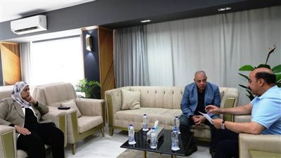 محافظ أسوان يلتقي رئيس هيئة تنمية الصعيد 