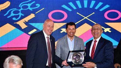 وزير الشباب والرياضة يشهد توزيع ميداليات بطولة العالم لناشئي الخماسي الحديث بالإسكندرية
