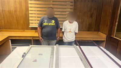 القبض على متهم سرق شباكًا من عقار بالقاهرة