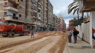 جمال نور الدين يتفقد شوارع مدينة كفر الشيخ
