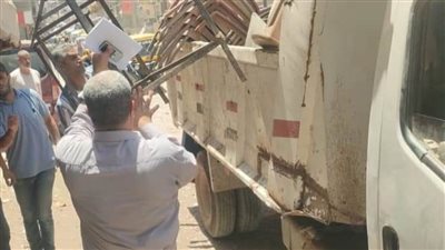 رفع وإزالة 793 حالة إشغال طريق ثابتة ومتحركة بعدة حملات بنطاق 6 مراكز بالبحيرة