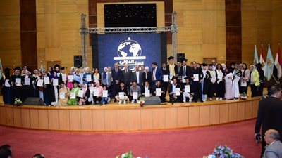 شعب أراد وقائد حقق.. احتفال جامعة سوهاج بذكرى ٣٠ يونيو