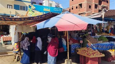 فتح منافذ لبيع السلع والخضروات بأسعار مخفضة بالوادي الجديد