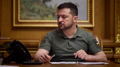 الرئيس الأوكراني يبحث مع وفد أمريكي زيادة المساعدات العسكرية لبلاده