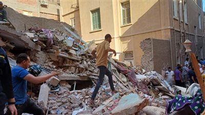 مصرع 3 أشخاص في انهيار منزل بحي شرق أسيوط