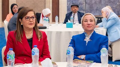 وزيرة البيئة: النمو الأخضر والتنمية المستدامة على أولويات أجندة القيادة السياسية