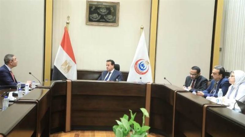 لقاء وزير الصحة وشركة