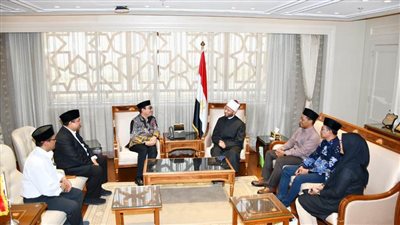 وزير الأوقاف يستقبل نائب الأمين العام لمجلس العلماء الإندونيسي والوفد المرافق له