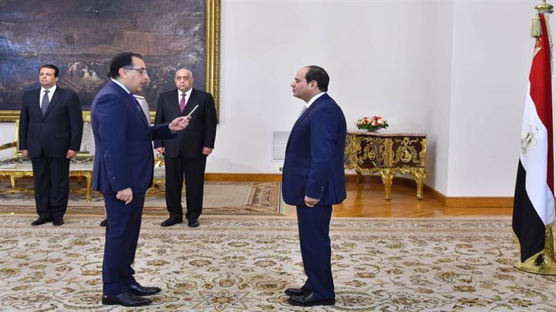 الرئيس السيسي يشهد