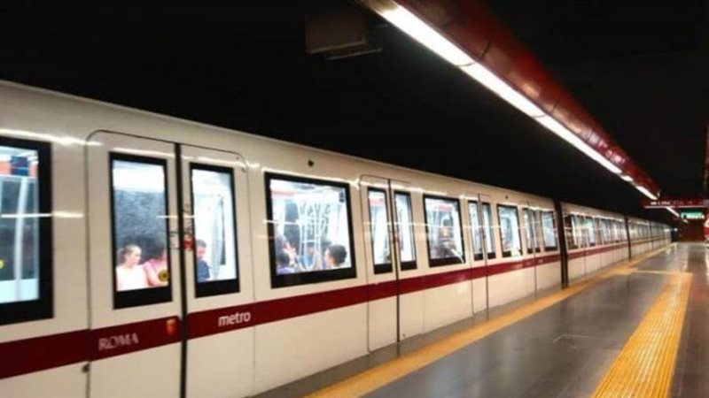 مترو روما