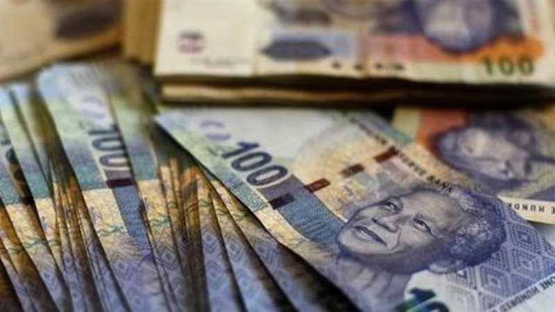 جنوب إفريقيا تسجل