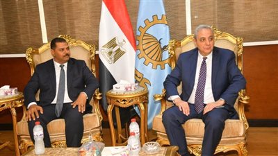 محافظ الغربية بعد وصوله ديوان المحافظة: 