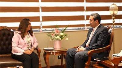 د..منال عوض: متابعة يومية مع المحافظين لتطورات الملفات الخدمية وحل المشكلات 