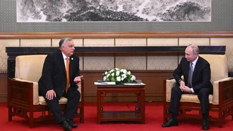 بوتين يجري محادثات